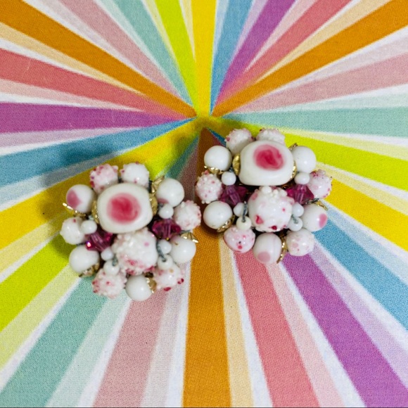 Vintage little cluster pink white beads earrings - Picture 5 of 5